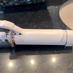 COPY - 1 ¾" Styling Iron
T3 BODYWAVER